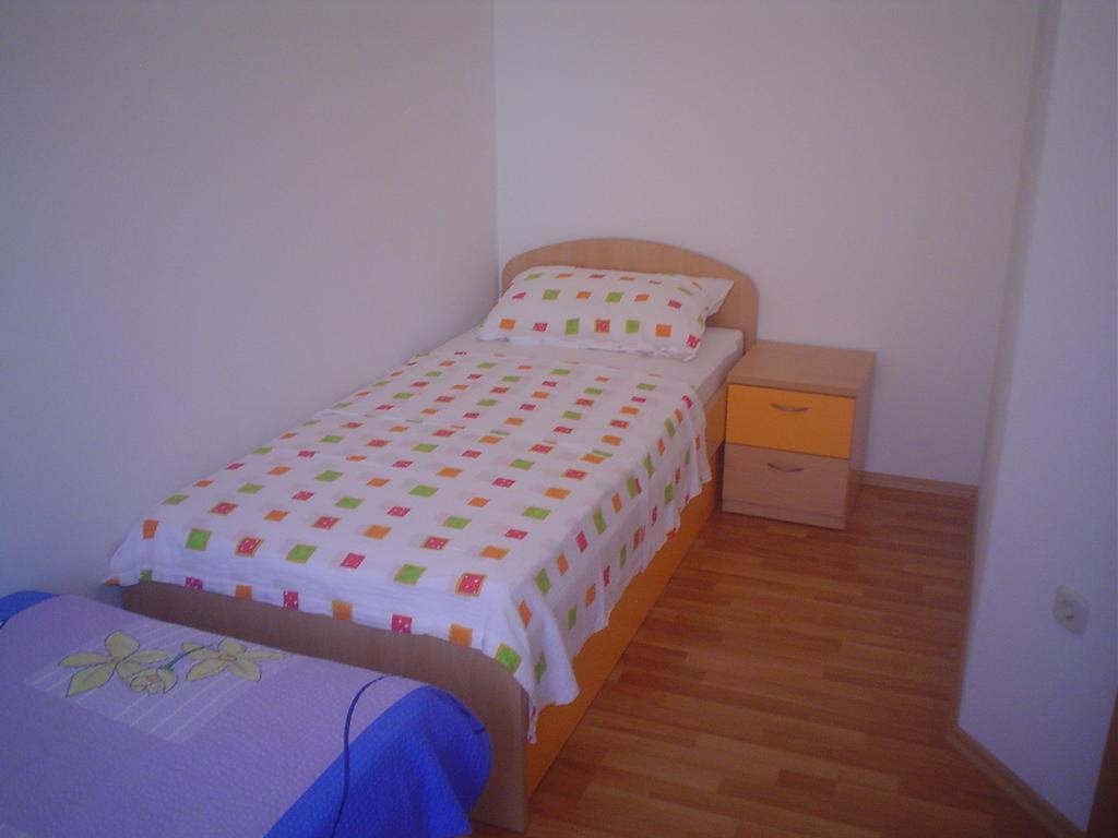Apartments Iva Povljana Room photo